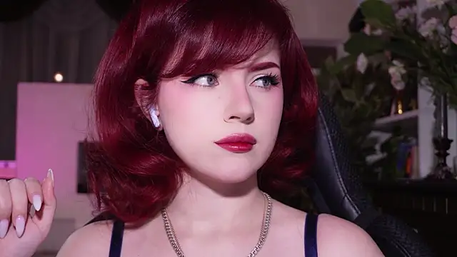 Chriss Fox online show from 11/26/25, 03:23