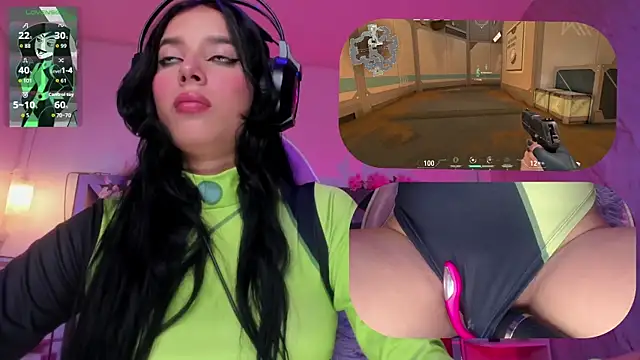 SweetieCloe  online show from 11/14/25, 09:40