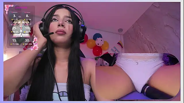 Snapshot of SweetieCloe_ chatting on 06/12/26, 09:23 SweetieCloe online show from 06/12/26, 09:23