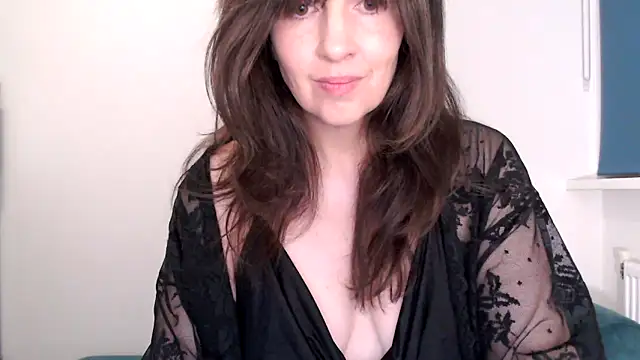 Ella Next Door online show from 03/22/26, 09:16