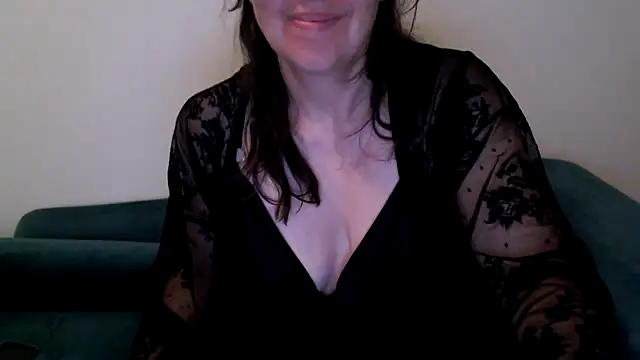 Ella Next Door online show from 09/14/25, 08:53