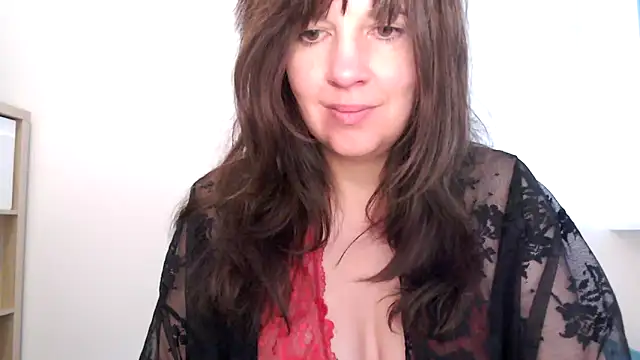 Ella Next Door online show from 12/21/25, 09:00