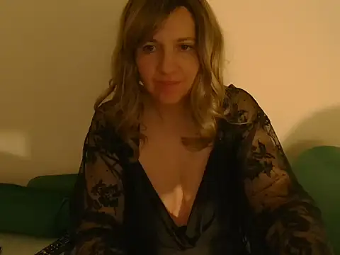 Ella Next Door online show from 11/15/25, 11:31