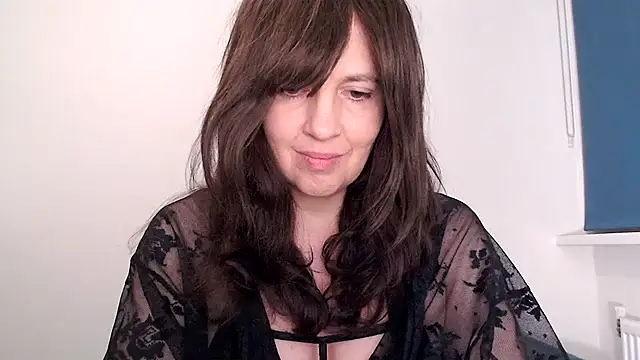 Ella Next Door online show from 02/04/26, 09:54