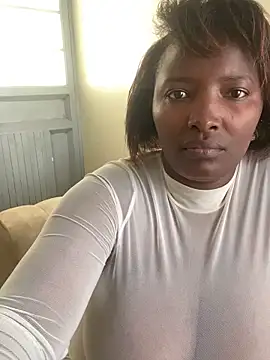 Snapshot of Naughty-sonia2 chatting on 03/09/25, 10:52 Naughty-sonia2 online show from 03/09/25, 10:52