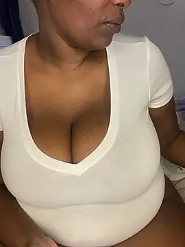 Naughty-sonia2 online show from 04/05/26, 08:32