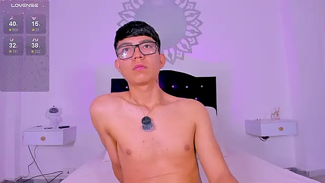 CodyTwink online show from 03/23/26, 01:55