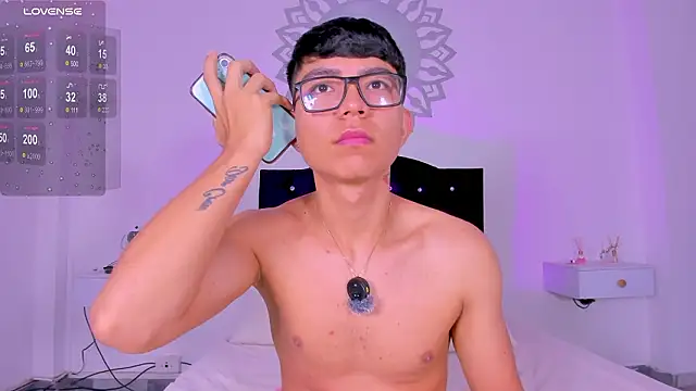 CodyTwink online show from 03/27/26, 02:51