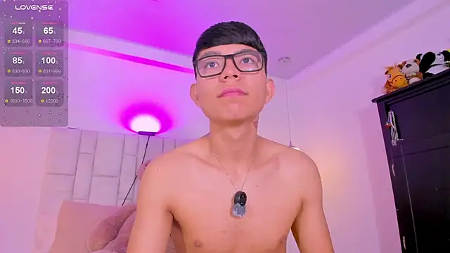 CodyTwink online show from 04/15/26, 01:26