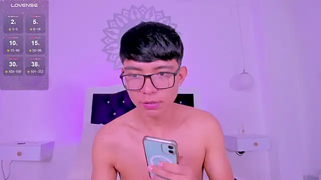 CodyTwink online show from 01/12/26, 05:42