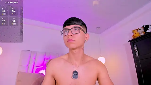 CodyTwink online show from 04/08/26, 11:12