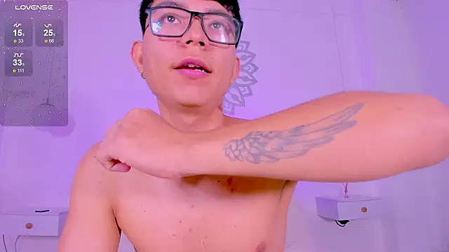 CodyTwink online show from 11/28/25, 03:34