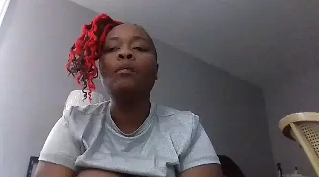 Snapshot of AllLeggs chatting on 03/18/25, 02:39 AllLeggs online show from 03/18/25, 02:39