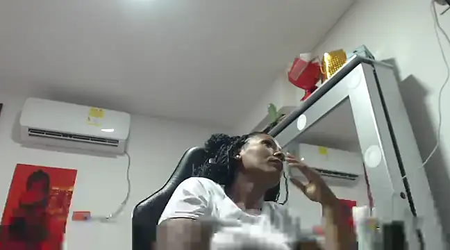 Snapshot of CandyBlackFunXXX chatting on 03/11/25, 05:46 CandyBlackFunXXX online show from 03/11/25, 05:46