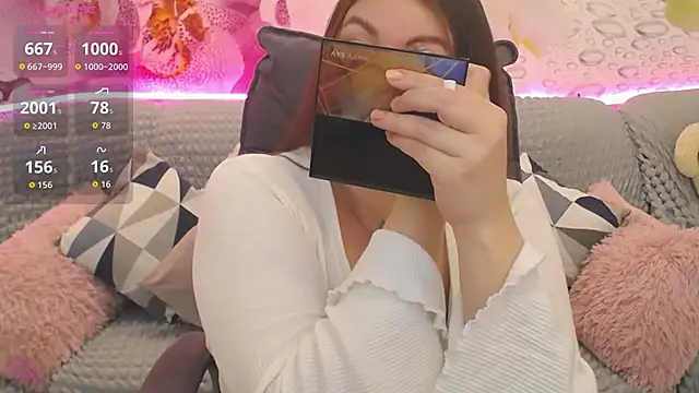 Nataly cute online show from 09/25/25, 06:14