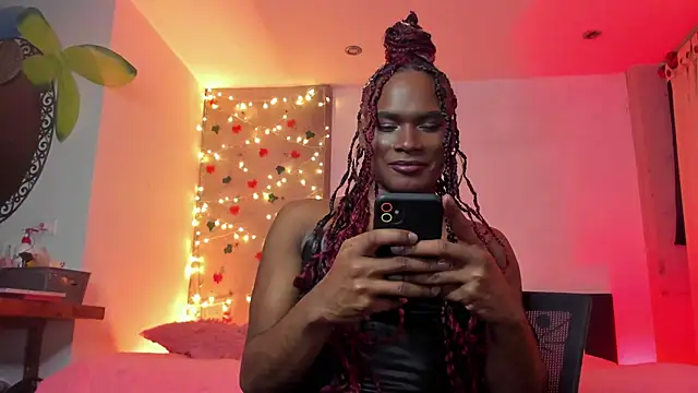 Snapshot of blackbarbietrans chatting on 02/26/25, 03:03 blackbarbietrans online show from 02/26/25, 03:03