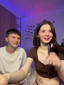 CoddleWeeper  online show from 04/05/26, 04:24