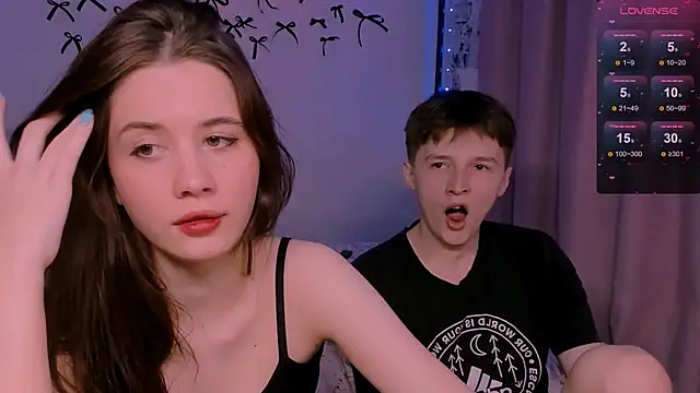 CoddleWeeper  online show from 04/12/26, 12:30