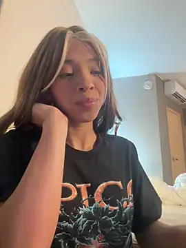 Miss freydis online show from 09/27/25, 10:43