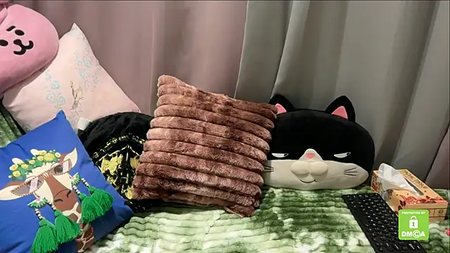 Unique-Beauty online show from 11/28/25, 04:29