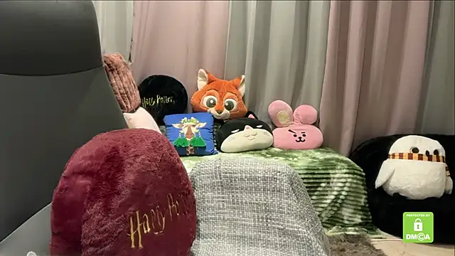 Unique-Beauty online show from 12/18/25, 04:22