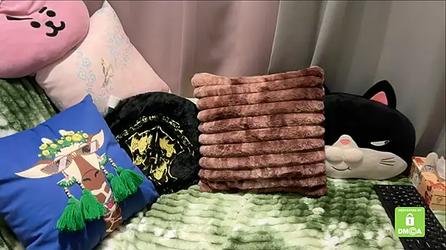 Unique-Beauty online show from 11/29/25, 04:40