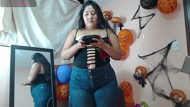 cherrycurvyyy online show from 11/05/25, 08:12