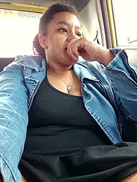 Selket11 online show from 11/30/25, 03:24