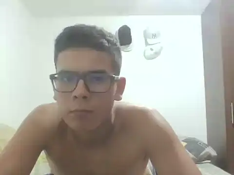 Snapshot of el_sevillista29 chatting on 06/30/26, 04:01 el sevillista29 online show from 06/30/26, 04:01