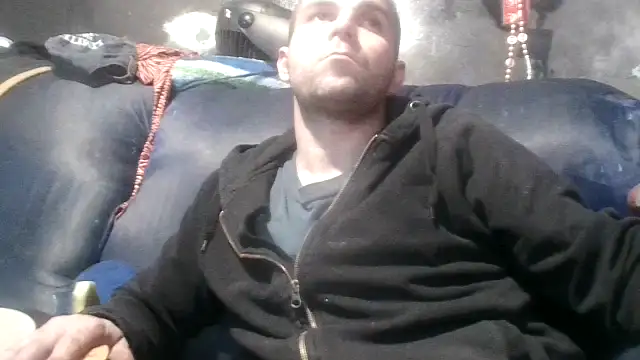 Snapshot of robeaulieu02 chatting on 02/11/25, 06:08 robeaulieu02 online show from 02/11/25, 06:08