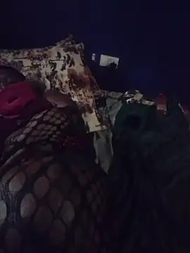 Freaky Vannahs online show from 10/24/25, 04:44