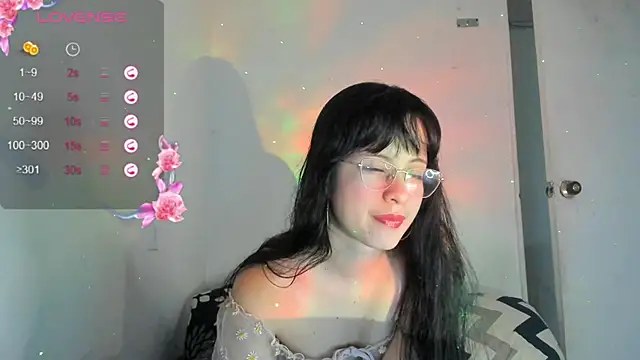 Snapshot of lolacute69 chatting on 10/09/25, 06:52 lolacute69 online show from 10/09/25, 06:52