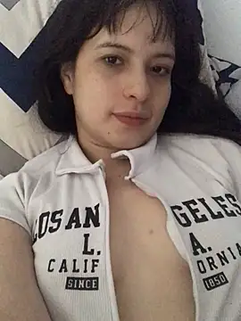 Snapshot of lolacute69 chatting on 02/13/26, 12:49 lolacute69 online show from 02/13/26, 12:49