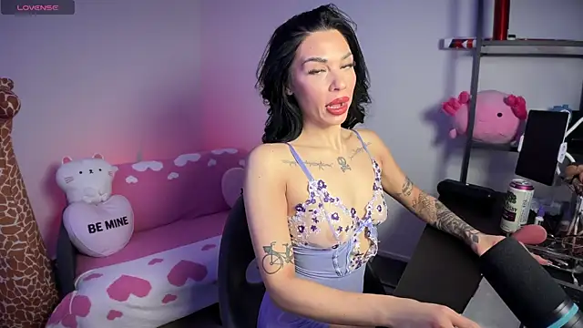 Snapshot of NattyFierros chatting on 03/22/25, 04:04 NattyFierros online show from 03/22/25, 04:04