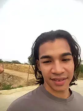 Snapshot of Boypolla11 chatting on 02/28/26, 11:43 Boypolla11 online show from 02/28/26, 11:43