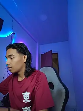 Boypolla11 online show from 06/07/26, 11:37