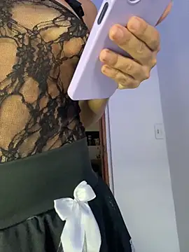 Snapshot of Boypolla11 chatting on 11/09/25, 10:03 Boypolla11 online show from 11/09/25, 10:03