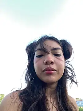 Snapshot of Boypolla11 chatting on 11/27/25, 11:43 Boypolla11 online show from 11/27/25, 11:43