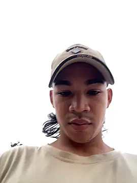 Snapshot of Boypolla11 chatting on 01/11/26, 11:28 Boypolla11 online show from 01/11/26, 11:28