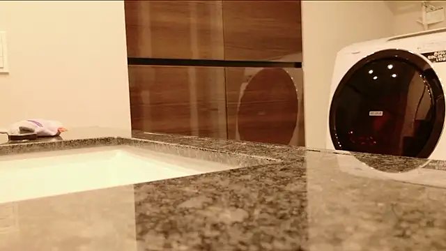 ManaMi-maru online show from 10/29/25, 01:10