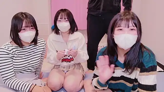 Snapshot of ManaMi-maru chatting on 01/07/26, 11:15 ManaMi-maru online show from 01/07/26, 11:15