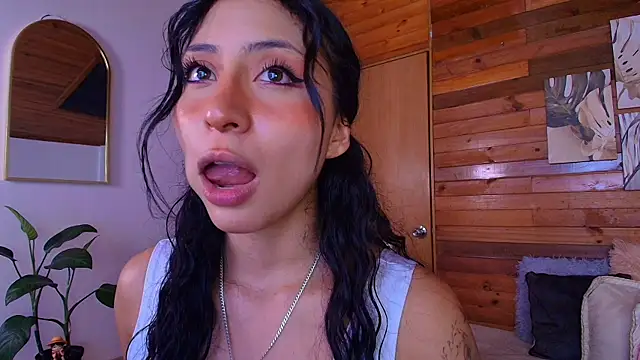 Snapshot of amber_curly chatting on 07/09/26, 09:25 amber curly online show from 07/09/26, 09:25