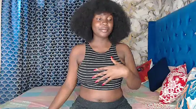 Snapshot of Tushy_baiby2000 chatting on 02/19/25, 12:44 Tushy baiby2000 online show from 02/19/25, 12:44