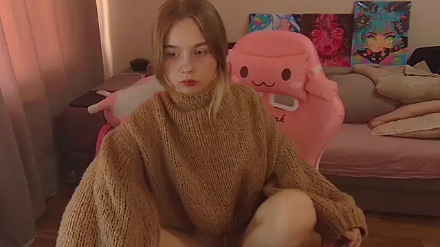 Snapshot of Olivka_Grr chatting on 09/21/25, 02:00 Olivka Grr online show from 09/21/25, 02:00