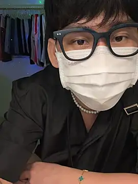 MinhTuanLive online show from 03/18/25, 07:22