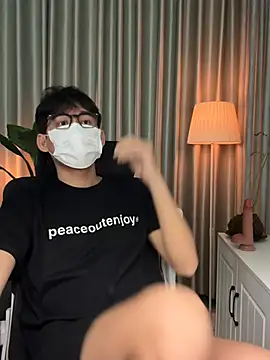 MinhTuanLive online show from 04/17/26, 11:24