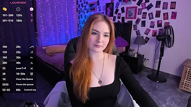 BellaTorne  online show from 03/11/25, 03:45