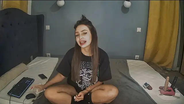 Snapshot of AnnaMaee chatting on 01/19/25, 10:39 AnnaMaee online show from 01/19/25, 10:39