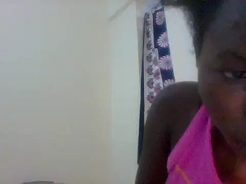 Snapshot of Fine_baby0001 chatting on 06/19/26, 03:45 Fine baby0001 online show from 06/19/26, 03:45