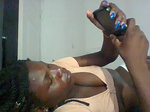 Snapshot of Fine_baby0001 chatting on 06/11/26, 03:36 Fine baby0001 online show from 06/11/26, 03:36